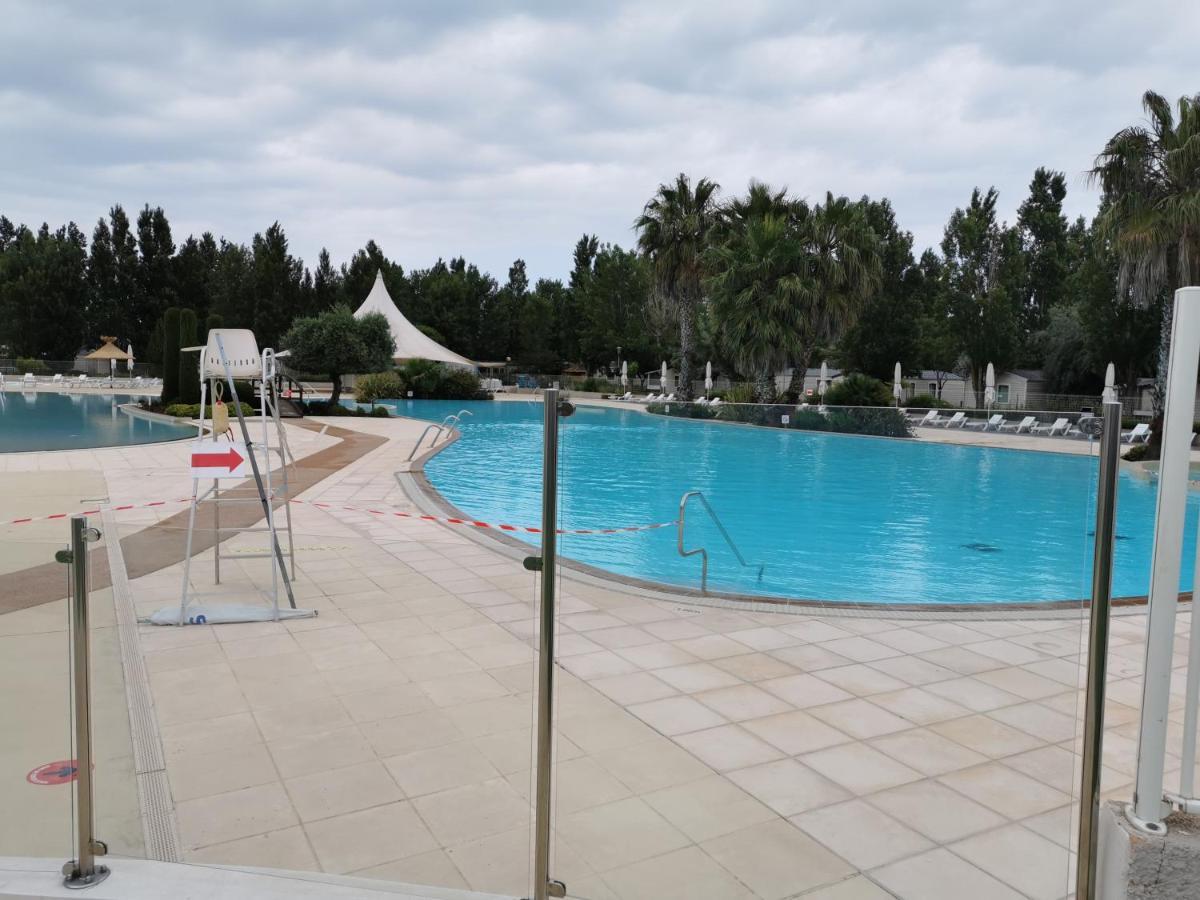 Camping La Carabasse Виас Экстерьер фото