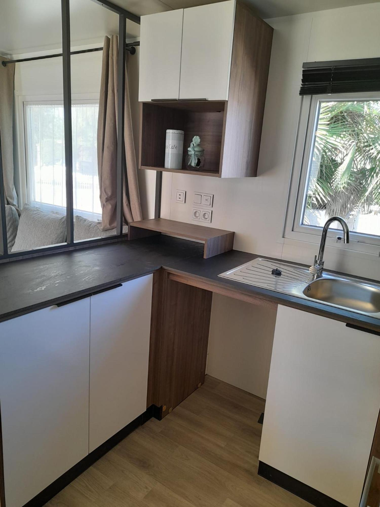 Camping La Carabasse Виас Экстерьер фото