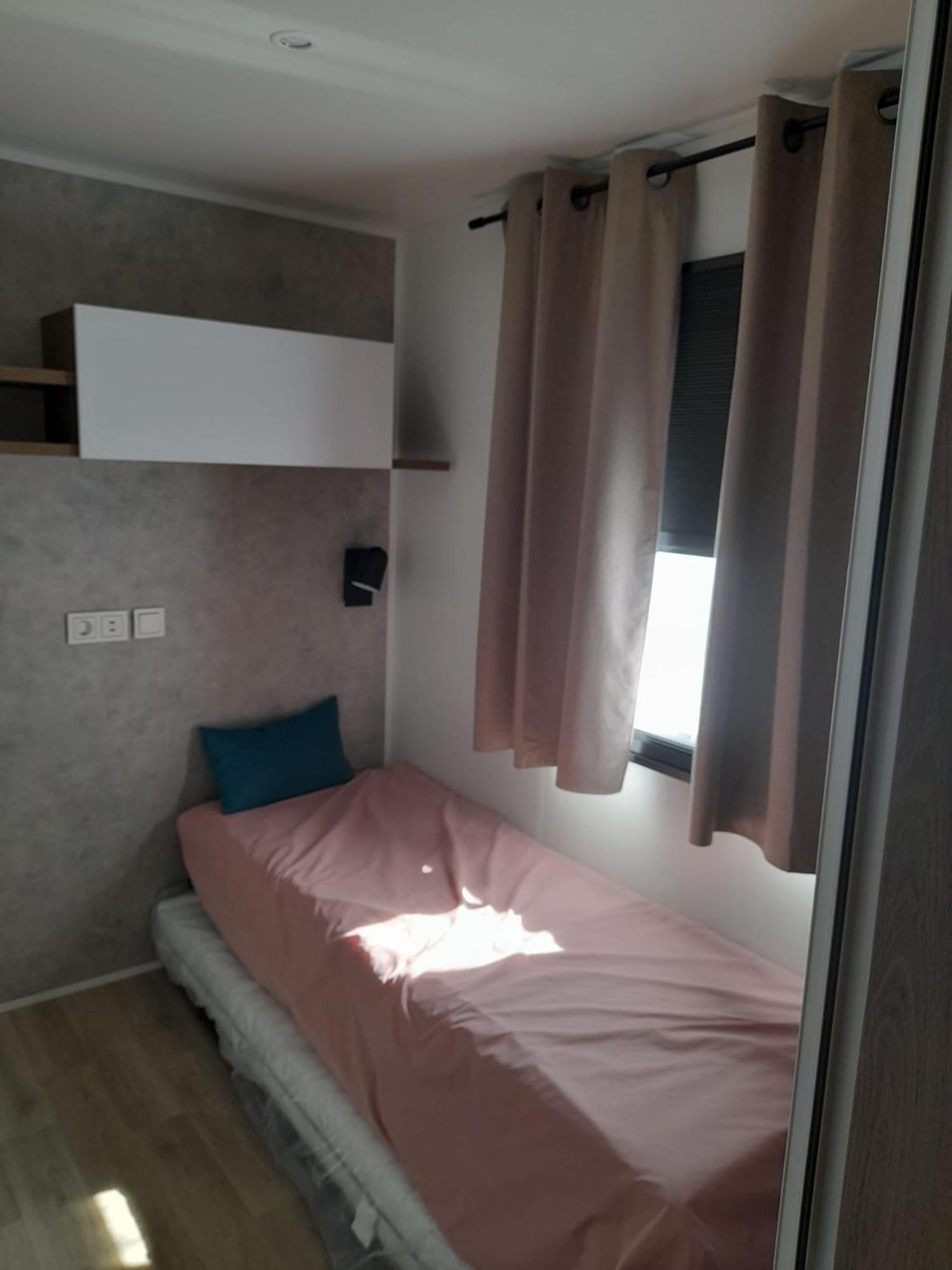 Camping La Carabasse Виас Экстерьер фото