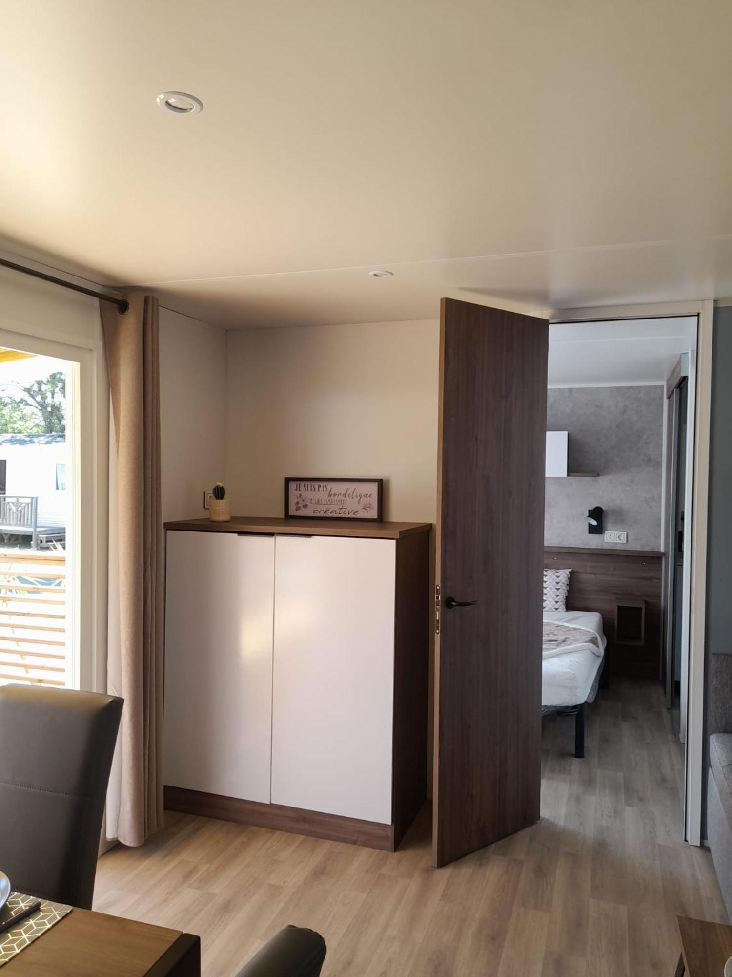 Camping La Carabasse Виас Экстерьер фото